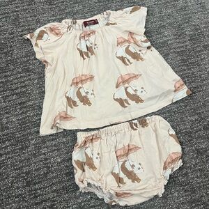 MilkBarn 3-6 Month Bloomer Outfit Set NWOT